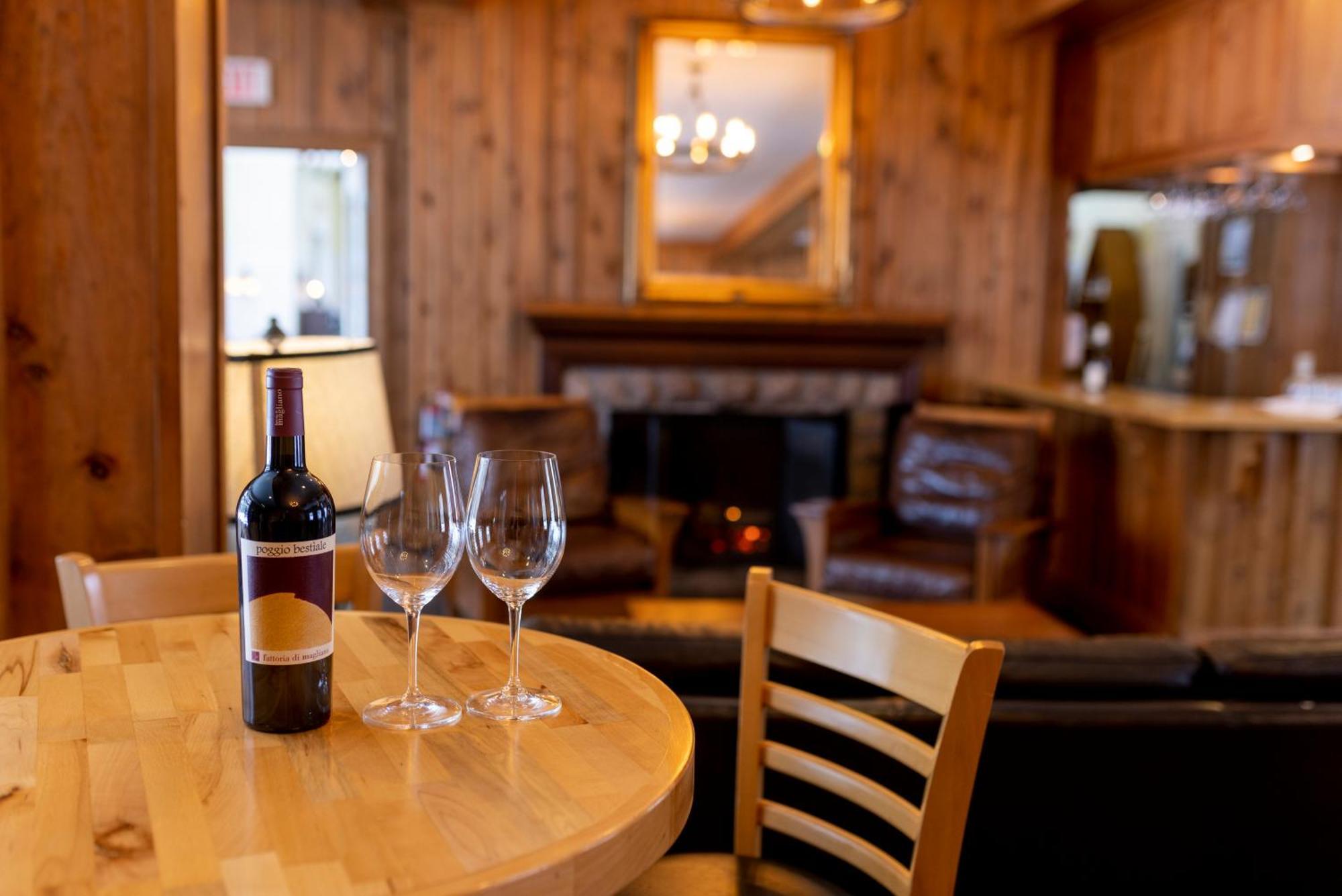 Sherwood Inn Port Carling Exterior foto